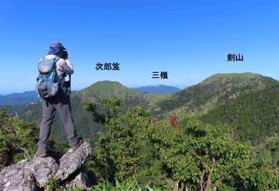 一ノ森山頂直下から