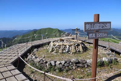 剣山山頂