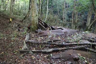作業小屋跡