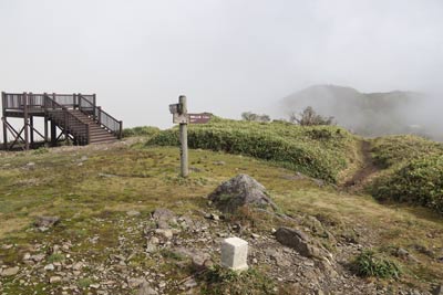 三角点峰