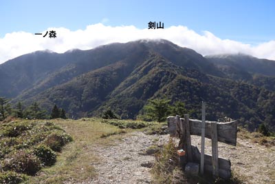 剣山方向
