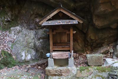 祠