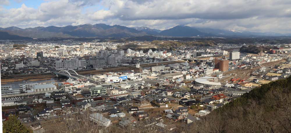 津山市街