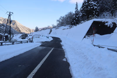 入山地点
