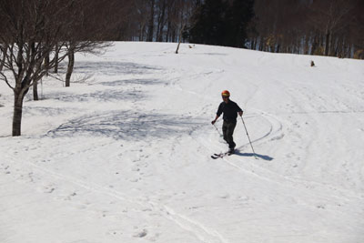 山スキーヤー