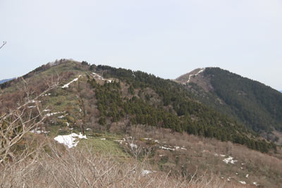 中央峰と泉山