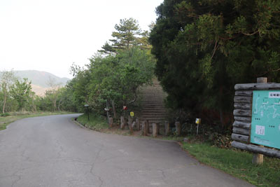 鉢伏山登山口