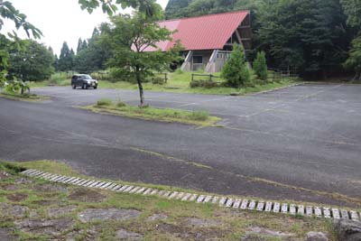 登山口駐車場