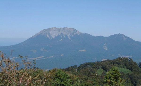 大山南壁と烏ヶ山