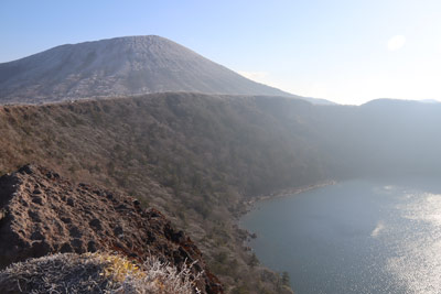 韓国岳と大浪池