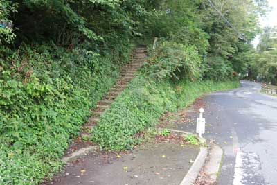 登山口