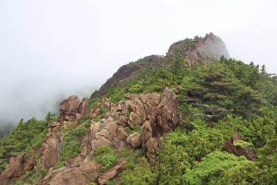 八巻山へ