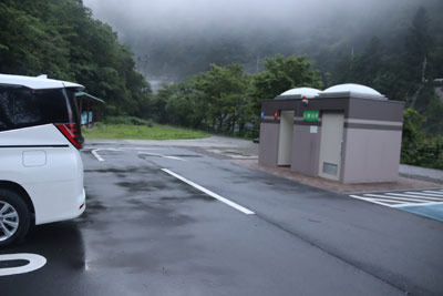 筏津登山口駐車場