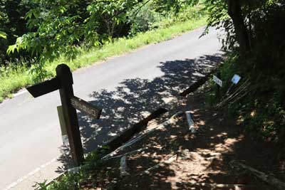 登山口