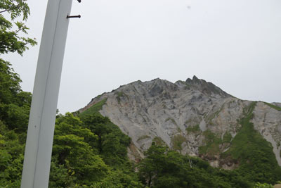 キリン峠下部のポールから