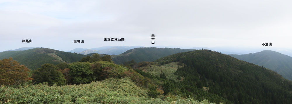 富栄山山頂から