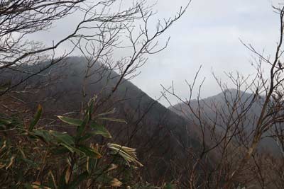 皆ヶ山とアゼチ