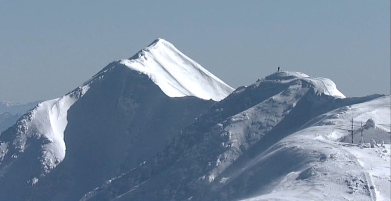 弥山に立つ私